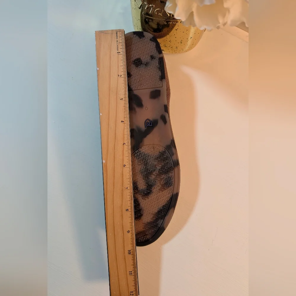 Rothys Brown Taupe Loafers Ladies Size 9 Almost New - Picture 11 of 12